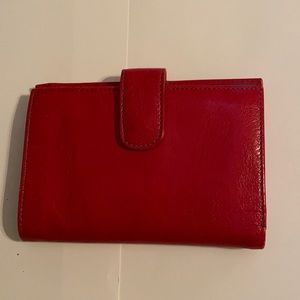 Tusk wallet perfect for traveling